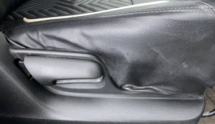 2017 Maruti Swift LXI OPT, Petrol, Manual, 23,325 km, Driver Side Adjustment Panel