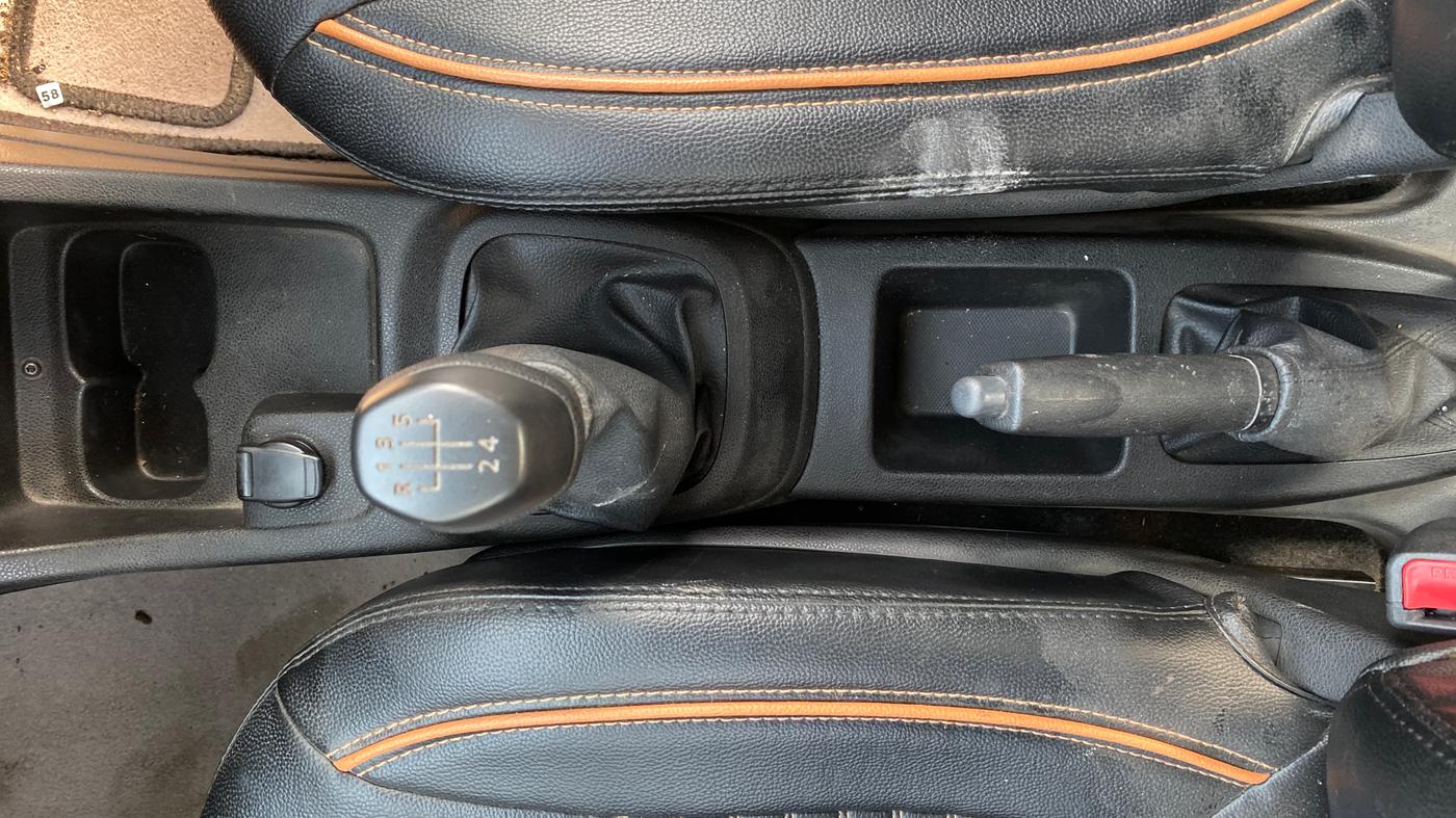 2019 Renault Kwid RXL, Petrol, Manual, 9,139 km, Gear Lever