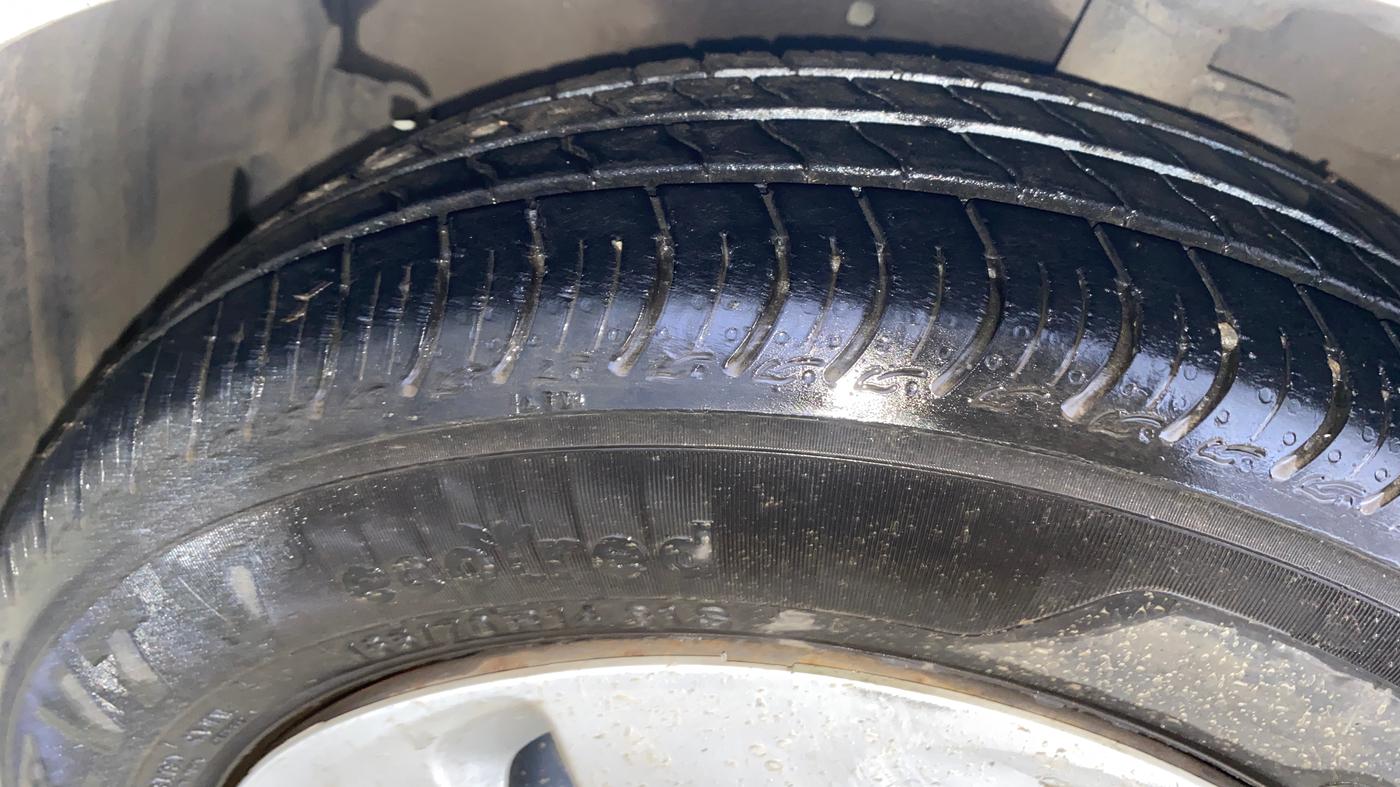 2017 Maruti Celerio ZXI AMT (O), Petrol, Automatic, 71,741 km, Left Front Tyre Tread