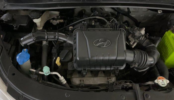 2015 Hyundai i10 SPORTZ 1.1, Petrol, Manual, 33,960 km, Engine View - Right