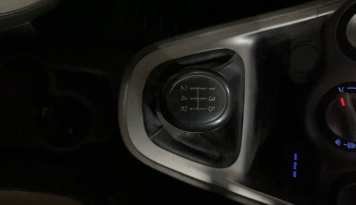 2015 Hyundai i10 SPORTZ 1.1, Petrol, Manual, 33,960 km, Gear Lever