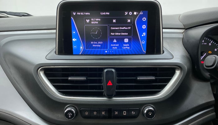 2020 Tata ALTROZ XT PETROL, Petrol, Manual, 58,192 km, Infotainment System