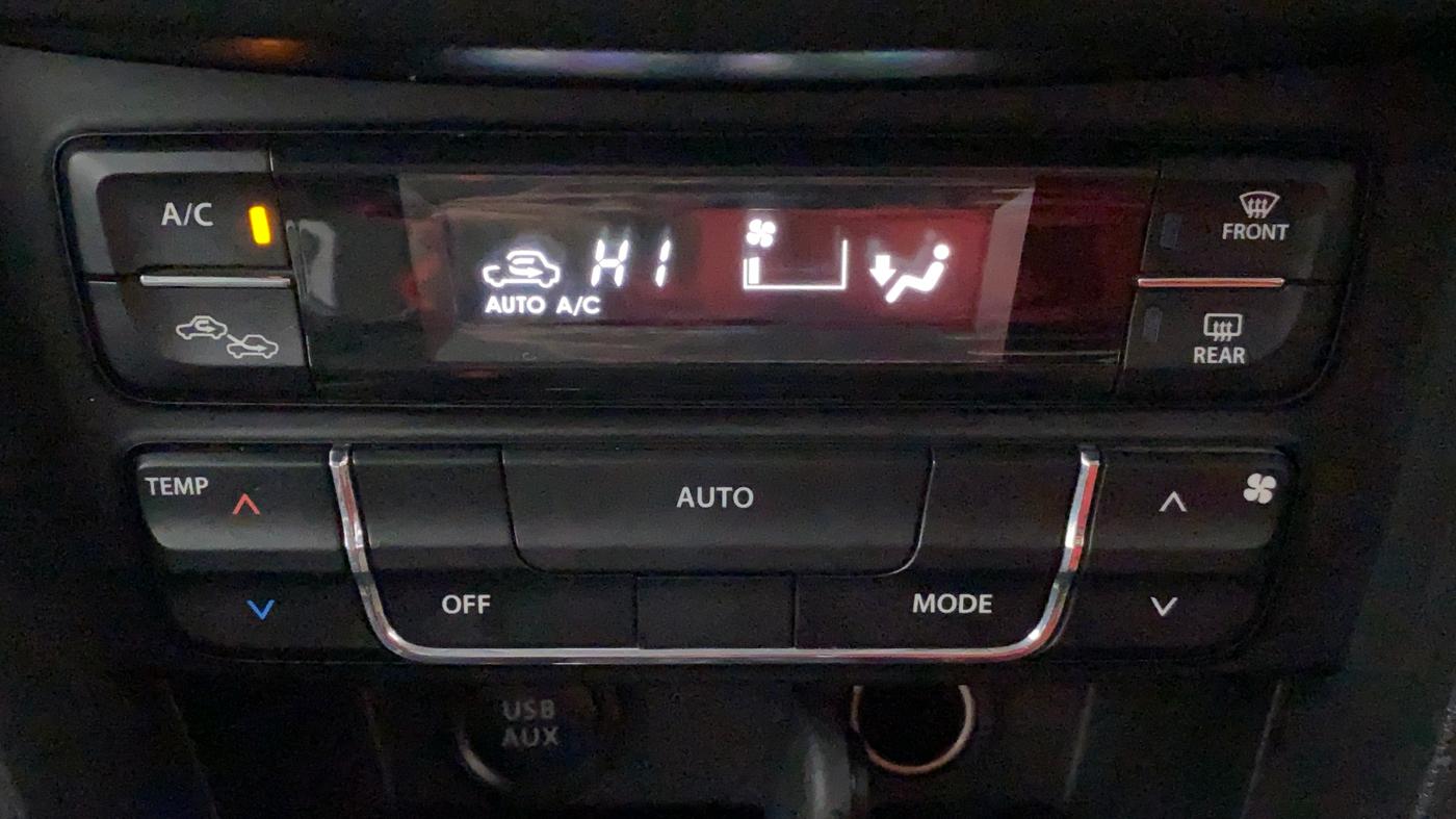 2018 Maruti Vitara Brezza ZDI, Diesel, Manual, 38,748 km, Automatic Climate Control