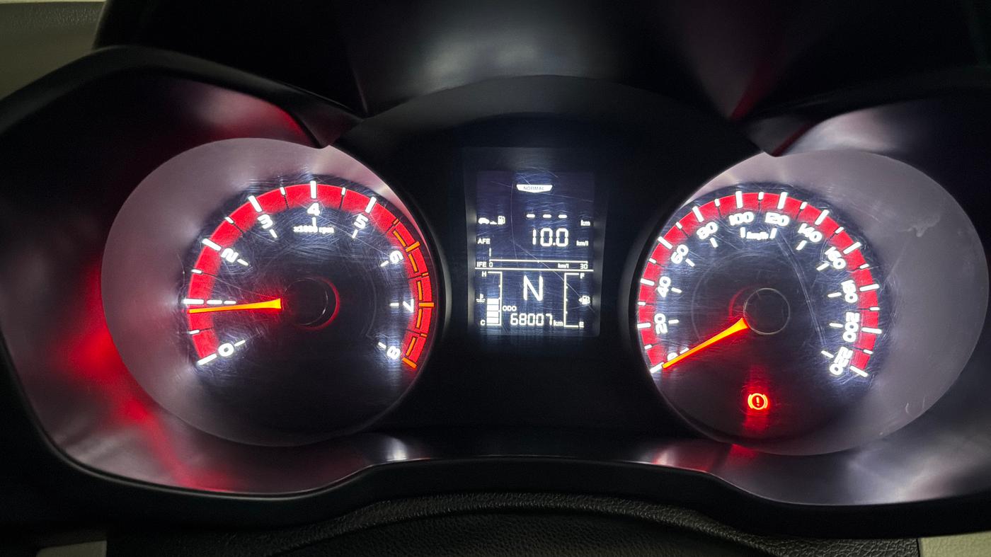 2023 Mahindra XUV300 W6 1.2 PETROL, CNG, Manual, 67,998 km, Odometer Image