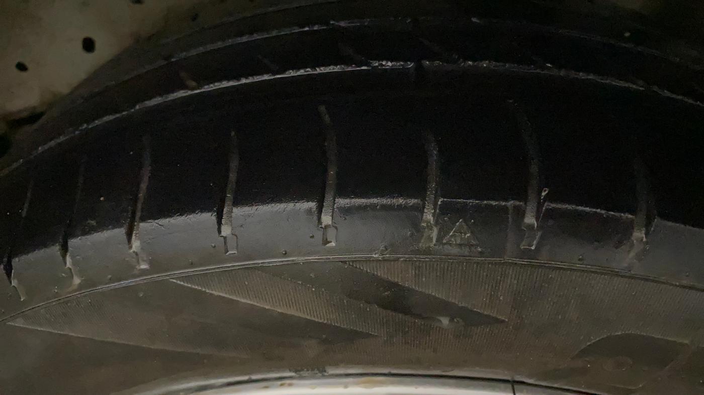 2016 Maruti Celerio ZXI AMT, Petrol, Automatic, 90,853 km, Left Rear Tyre Tread