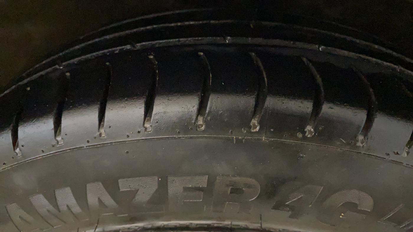 2016 Maruti Celerio ZXI AMT, Petrol, Automatic, 90,853 km, Right Front Tyre Tread