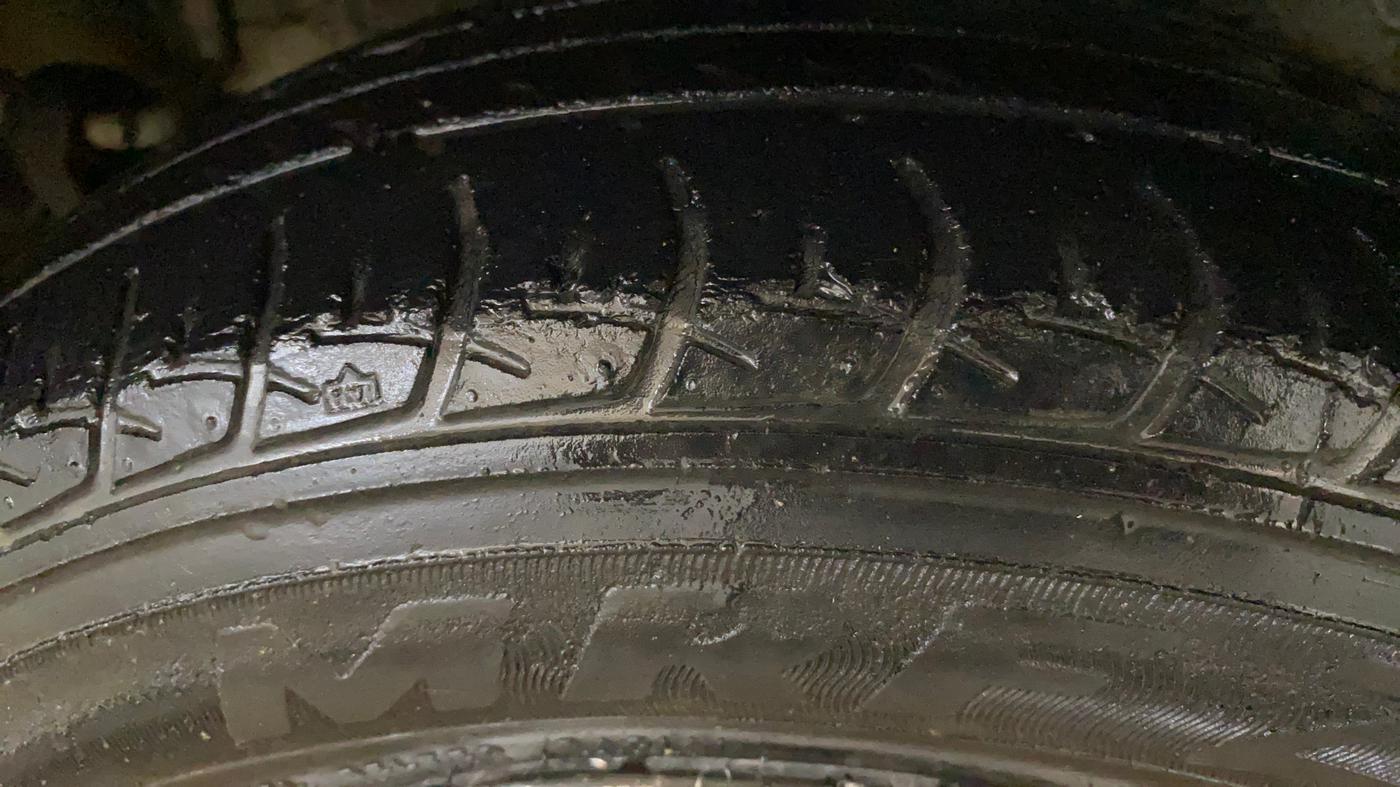 2016 Maruti Celerio ZXI AMT, Petrol, Automatic, 90,853 km, Right Rear Tyre Tread