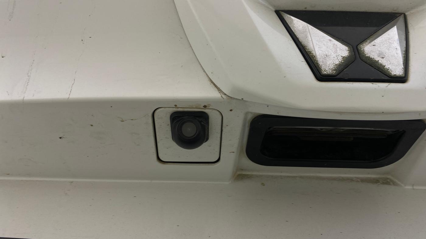 2022 Mahindra XUV700 AX 5 P MT 7 STR, Petrol, Manual, 29,329 km, Parking Camera