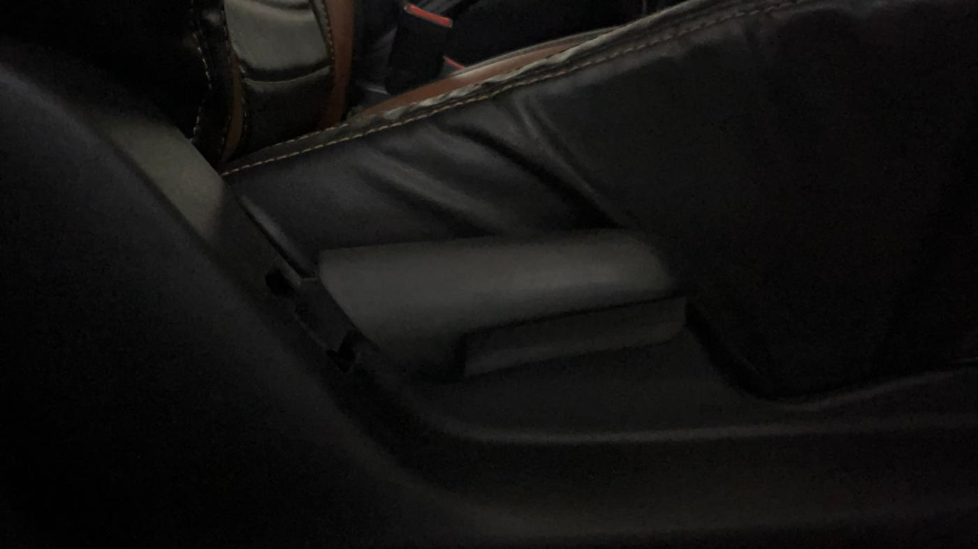 2022 Maruti S Cross SIGMA 1.5, Petrol, Manual, 69,906 km, Driver Side Adjustment Panel