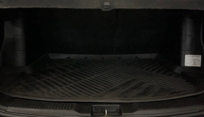 2022 Maruti S Cross SIGMA 1.5, Petrol, Manual, 69,882 km, Boot Inside