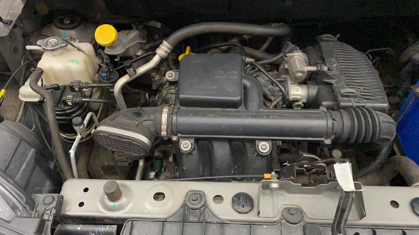2022 Renault TRIBER RXT, Petrol, Manual, 40,826 km, Engine View - Right