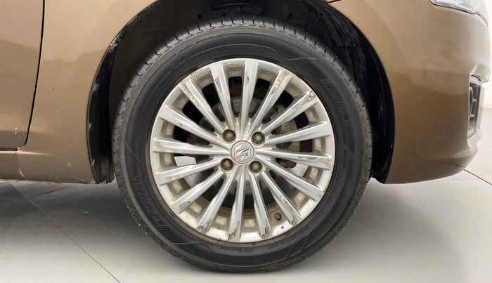 2016 Maruti Ciaz ZXI+ AT, Petrol, Automatic, 69,482 km, Right Front Wheel