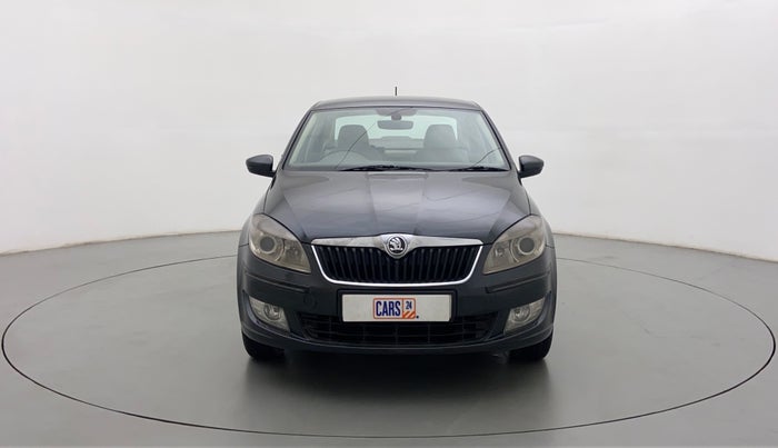 2016 Skoda Rapid 1.6 MPI STYLE AT, Petrol, Automatic, 41,248 km, Front