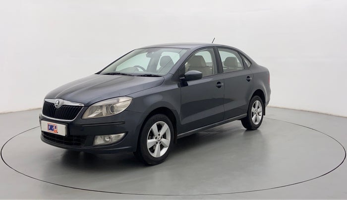2016 Skoda Rapid 1.6 MPI STYLE AT, Petrol, Automatic, 41,248 km, Left Front Diagonal