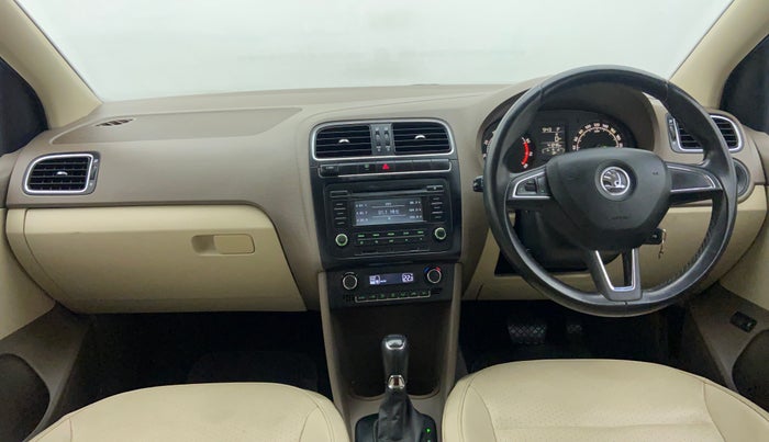 2016 Skoda Rapid 1.6 MPI STYLE AT, Petrol, Automatic, 41,248 km, Dashboard