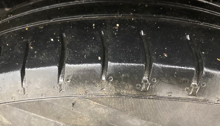 2021 Maruti Swift VXI, Petrol, Manual, 72,290 km, Left Rear Tyre Tread