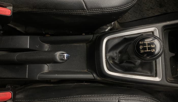 2021 Maruti Swift VXI, Petrol, Manual, 72,290 km, Gear Lever