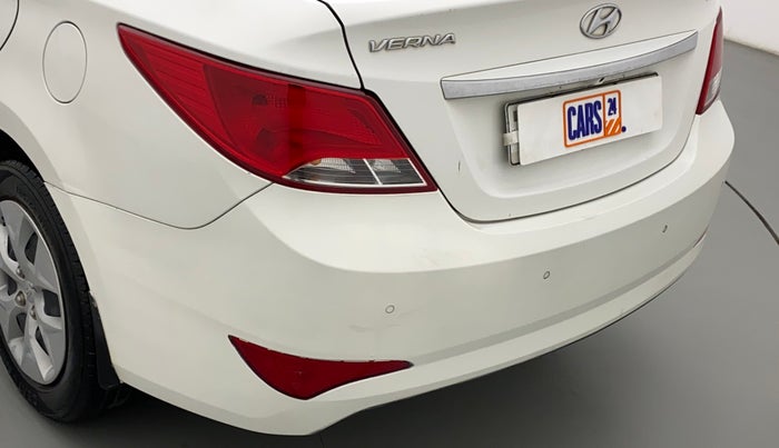 2017 Hyundai Verna 1.6 CRDI S, Diesel, Manual, 98,945 km, Rear bumper - Paint is slightly damaged