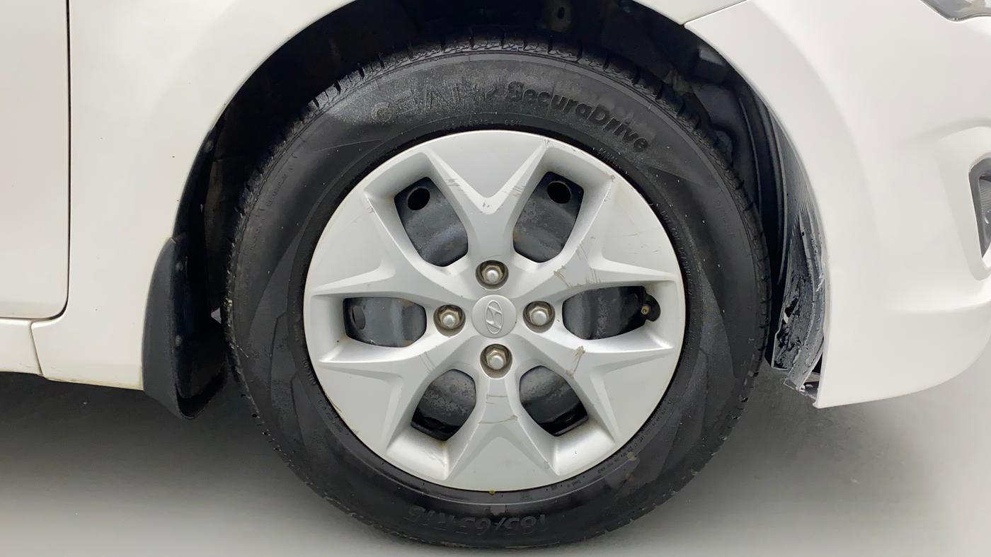 2017 Hyundai Verna 1.6 CRDI S, Diesel, Manual, 98,945 km, Right Front Wheel