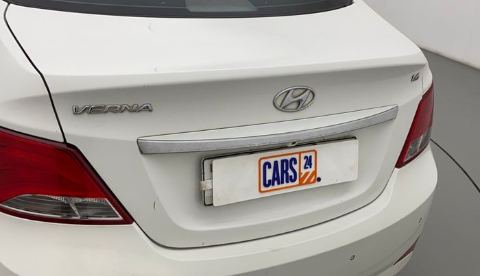 2017 Hyundai Verna 1.6 CRDI S, Diesel, Manual, 98,945 km, Dicky (Boot door) - Paint has minor damage