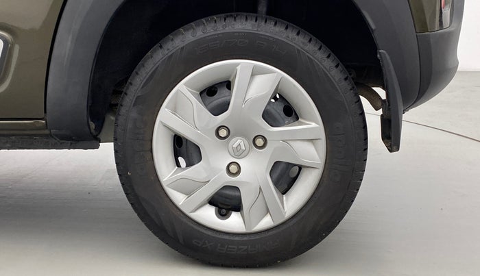 2021 Renault Kwid 1.0 RXT Opt AT, Petrol, Automatic, 7,352 km, Left Rear Wheel