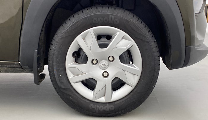 2021 Renault Kwid 1.0 RXT Opt AT, Petrol, Automatic, 7,352 km, Right Front Wheel
