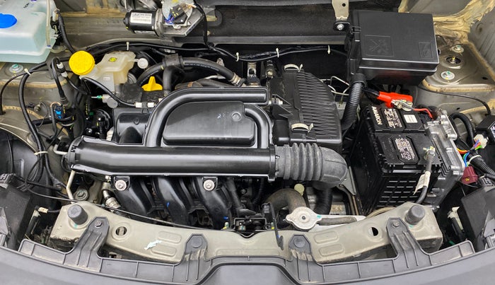 2021 Renault Kwid 1.0 RXT Opt AT, Petrol, Automatic, 7,352 km, Open Bonet