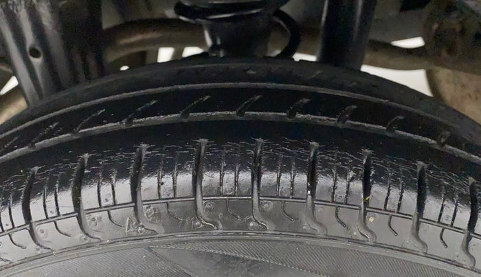2015 Maruti Alto 800 VXI, Petrol, Manual, 45,209 km, Right Rear Tyre Tread