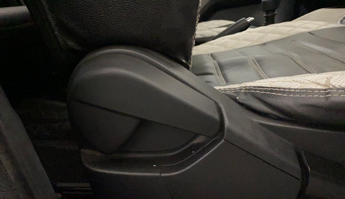 2023 Nissan MAGNITE XV MT, Petrol, Manual, 29,269 km, Driver Side Adjustment Panel