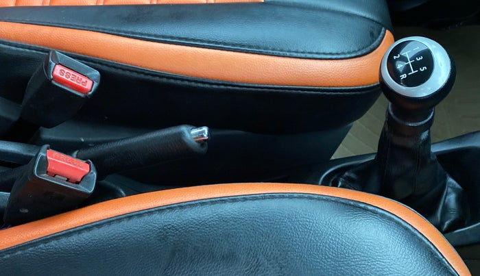 2010 Maruti Wagon R 1.0 VXI, Petrol, Manual, 73,519 km, Gear Lever
