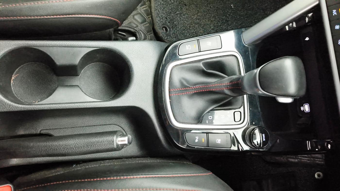 2020 KIA SELTOS GTX PLUS AT 1.5 DIESEL, Diesel, Automatic, 1,04,648 km, Gear Lever