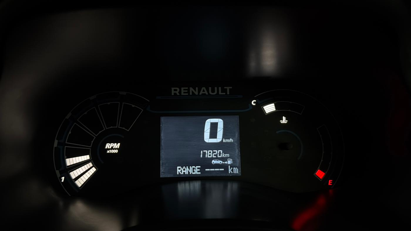 2019 Renault TRIBER RXT, Petrol, Manual, 17,775 km, Odometer Image