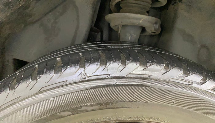 2020 Jeep Compass LIMITED PLUS PETROL AT, Petrol, Automatic, 29,556 km, Right Rear Tyre Tread