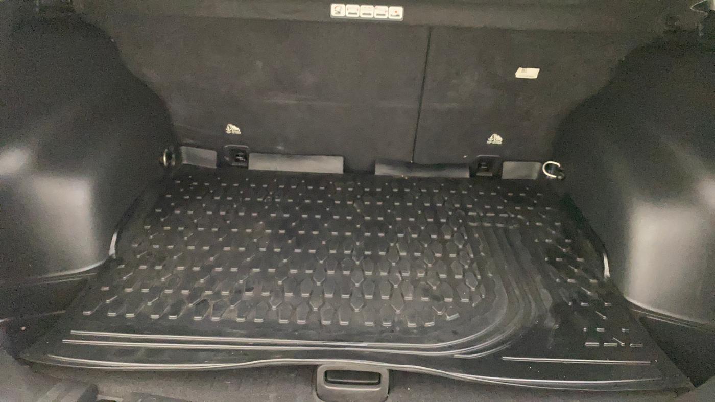 2020 Jeep Compass LIMITED PLUS PETROL AT, Petrol, Automatic, 29,556 km, Boot Inside