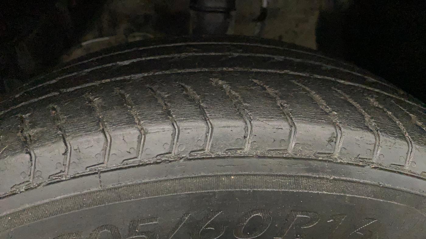 2022 Maruti Vitara Brezza VXI, Petrol, Manual, 55,501 km, Left Front Tyre Tread