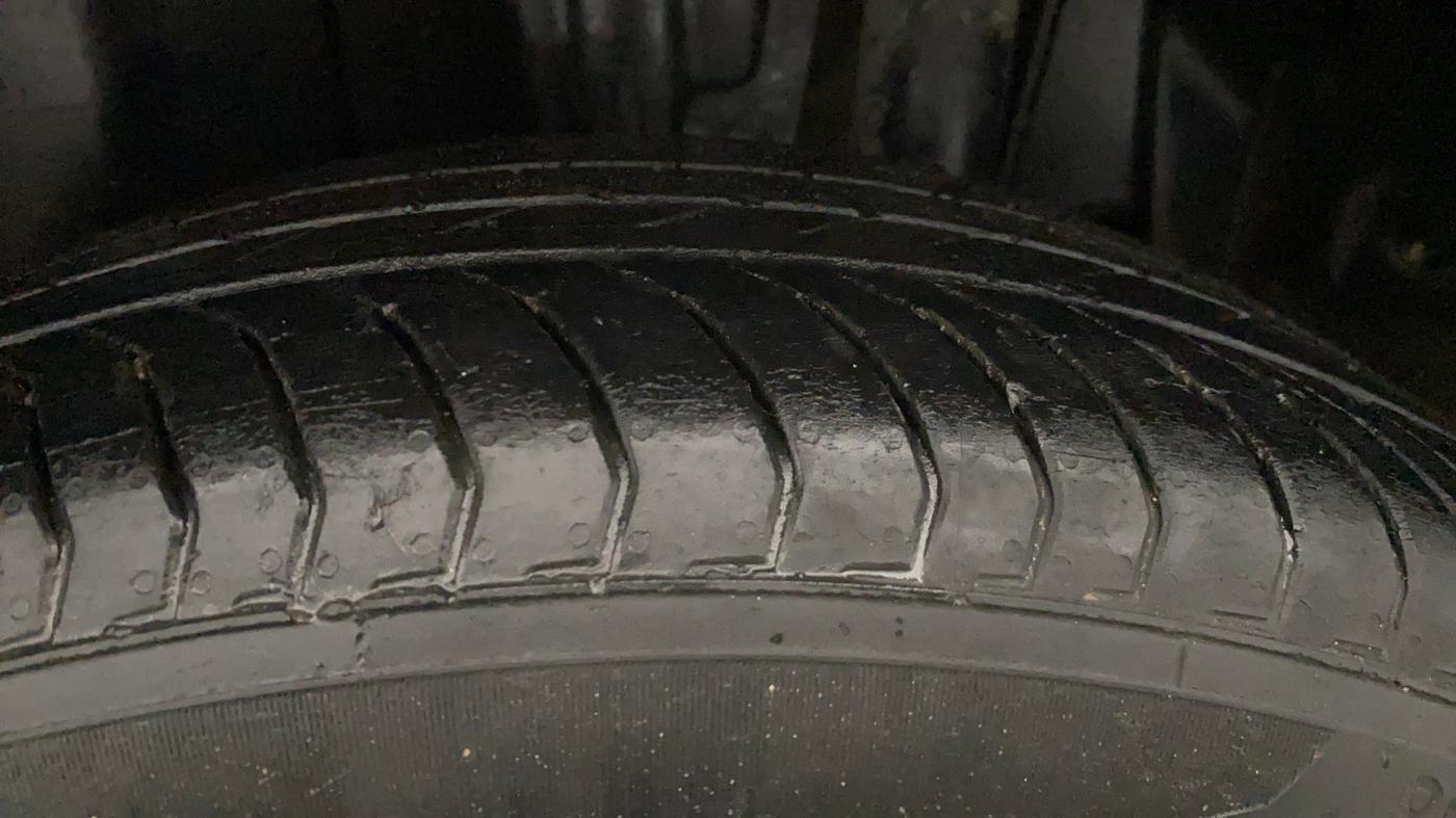 2022 Maruti Vitara Brezza VXI, Petrol, Manual, 55,501 km, Left Rear Tyre Tread
