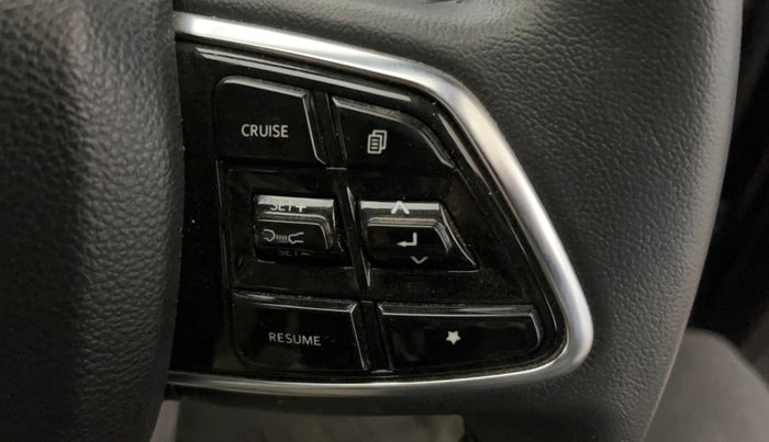 2023 Mahindra XUV700 AX 7 LUXURY P AT 7 STR, Petrol, Automatic, 14,877 km, Adaptive Cruise Control