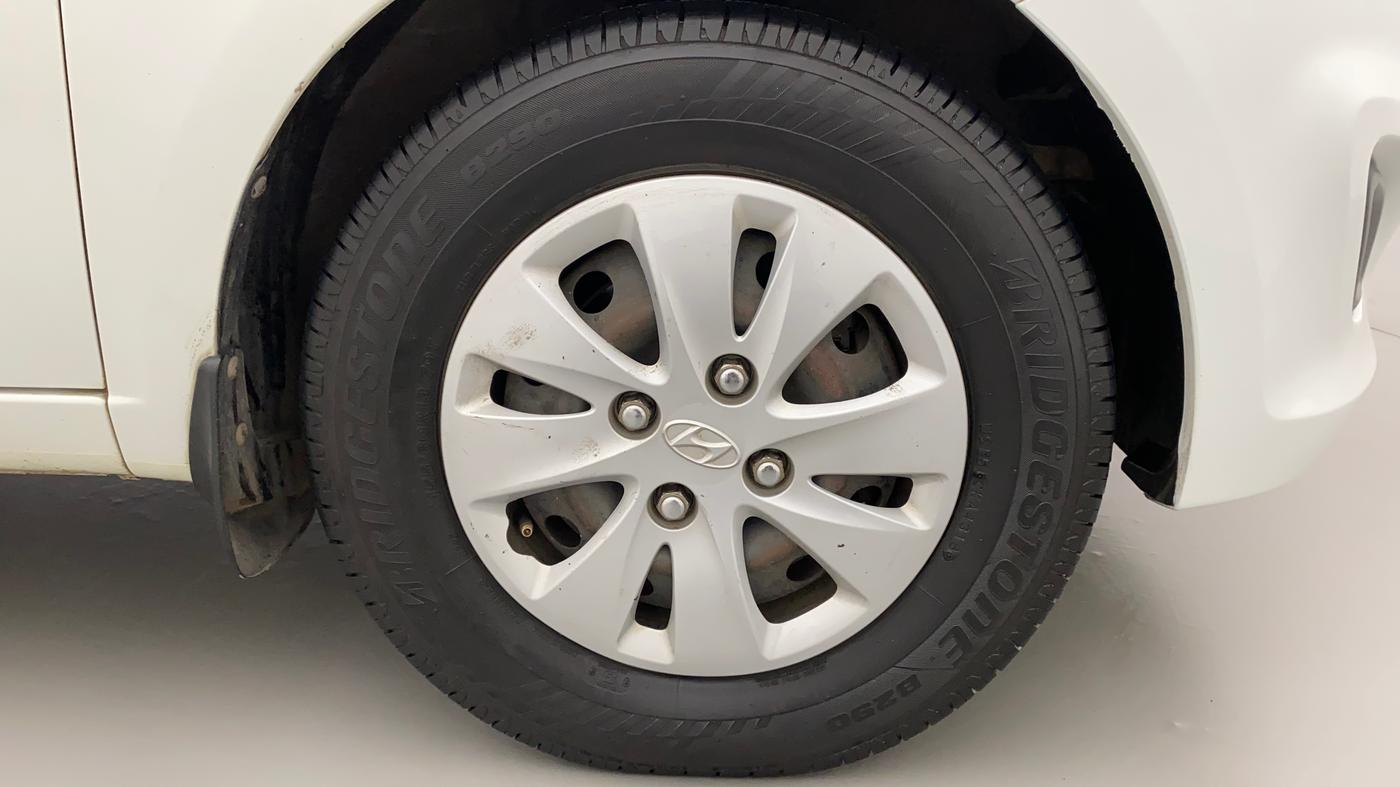 2012 Hyundai i10 MAGNA 1.2, Petrol, Manual, 53,100 km, Right Front Wheel