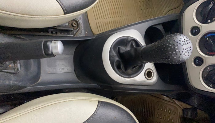 2014 Ford Figo TITANIUM 1.4 DIESEL, Diesel, Manual, 86,337 km, Gear Lever