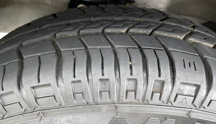 2020 Maruti Eeco 5 STR WITH AC PLUSHTR, Petrol, Manual, 7,729 km, Left Front Tyre Tread