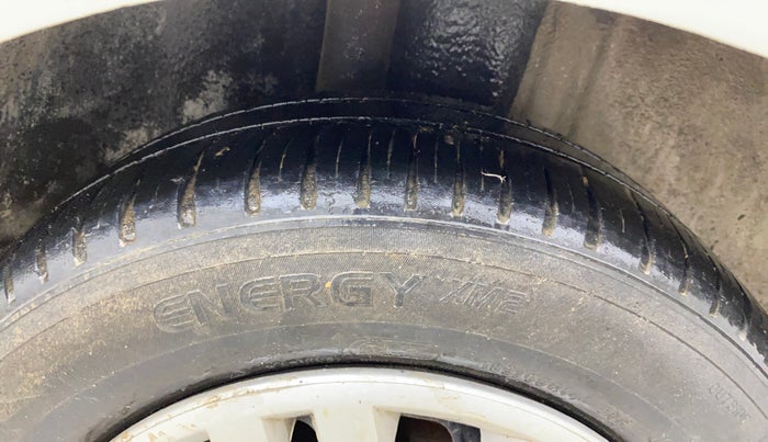 2014 Ford Figo ZXI 1.4 DIESEL, Diesel, Manual, 1,14,390 km, Right Rear Tyre Tread