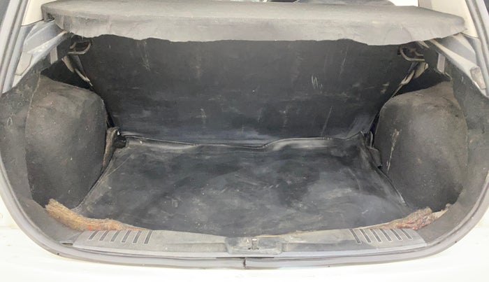 2014 Ford Figo ZXI 1.4 DIESEL, Diesel, Manual, 1,14,390 km, Boot Inside