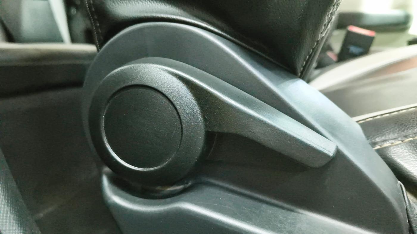 2021 Tata ALTROZ XM PLUS PETROL, Petrol, Manual, 32,740 km, Driver Side Adjustment Panel
