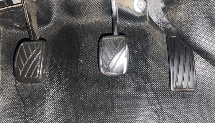 2016 Maruti Swift VXI O, Petrol, Manual, 66,684 km, Pedals