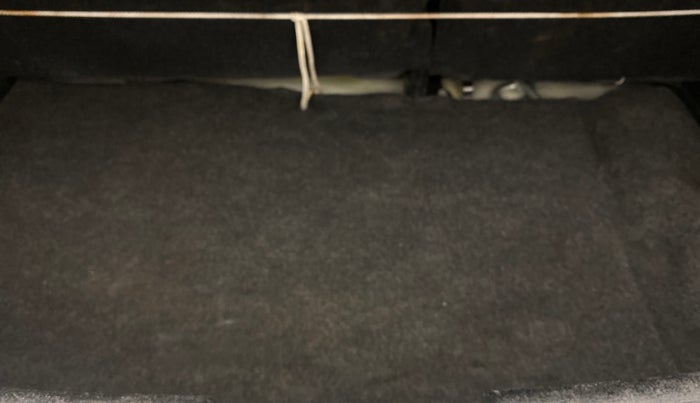 2016 Maruti Swift VXI O, Petrol, Manual, 66,684 km, Boot Inside