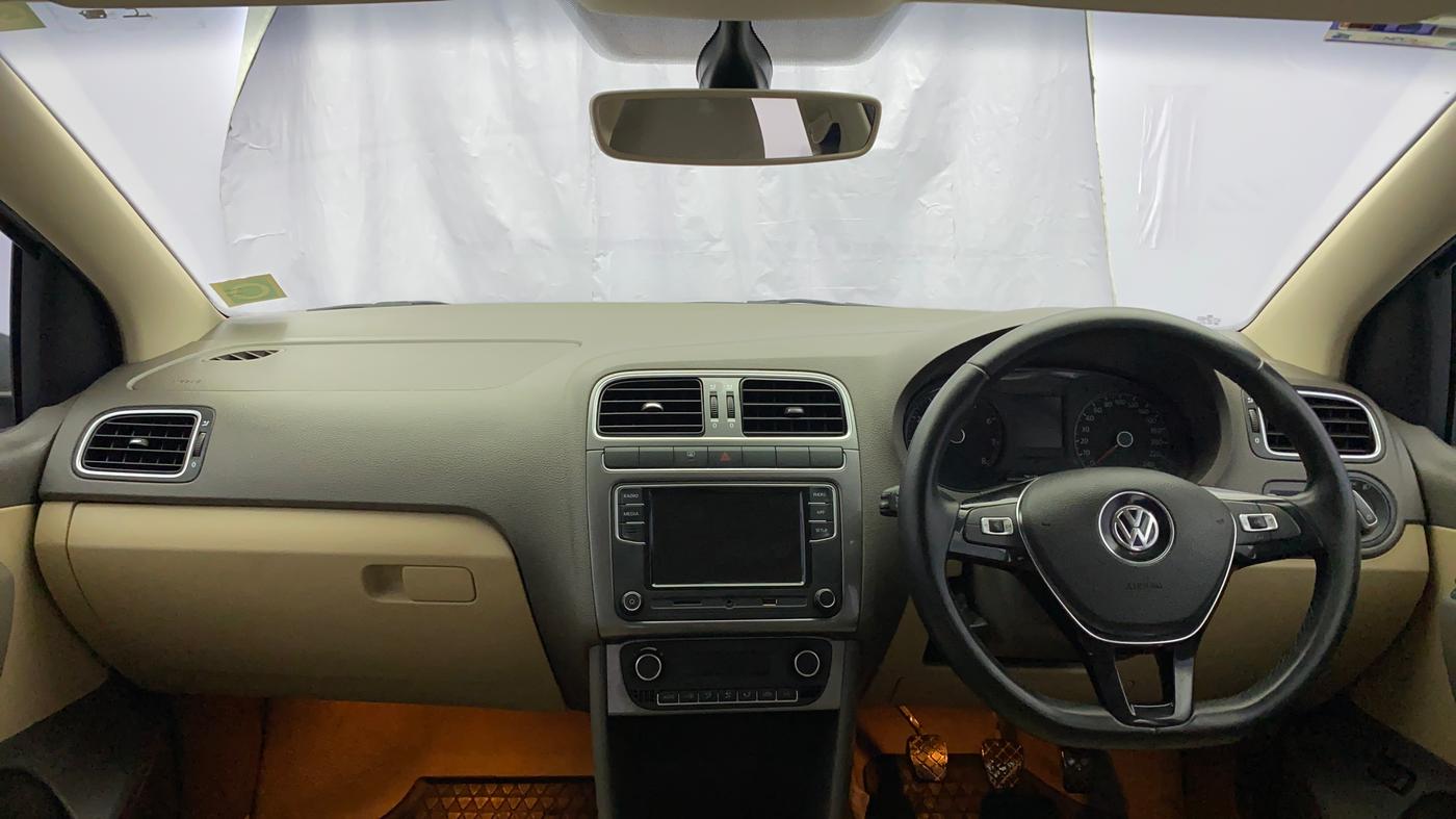 2018 Volkswagen Vento HIGHLINE 1.6 MPI, Petrol, Manual, 47,476 km, Dashboard