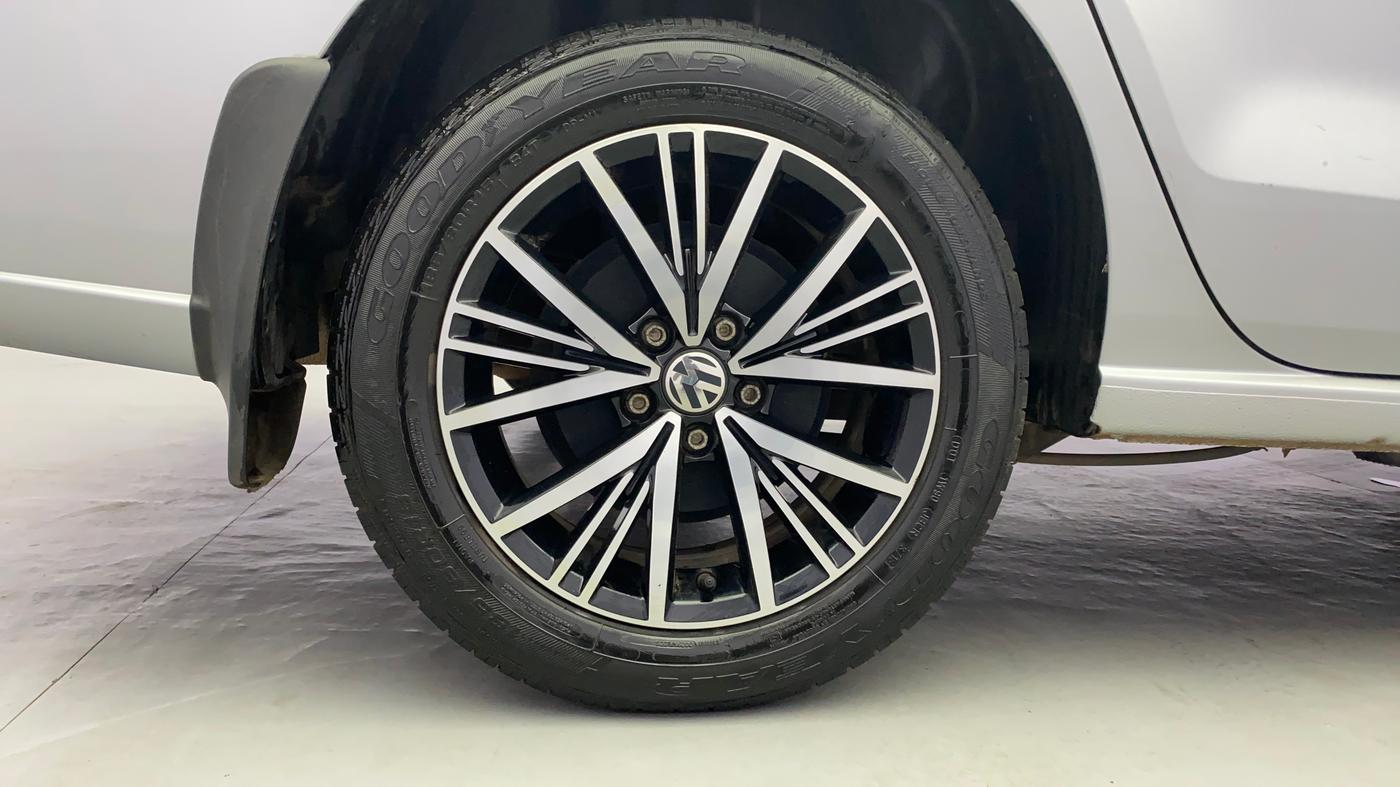 2018 Volkswagen Vento HIGHLINE 1.6 MPI, Petrol, Manual, 47,476 km, Right Rear Wheel