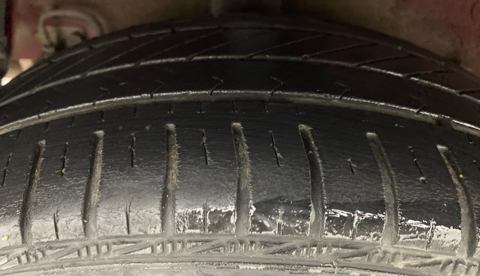 2014 Hyundai Xcent BASE 1.2, Petrol, Manual, 51,760 km, Right Rear Tyre Tread