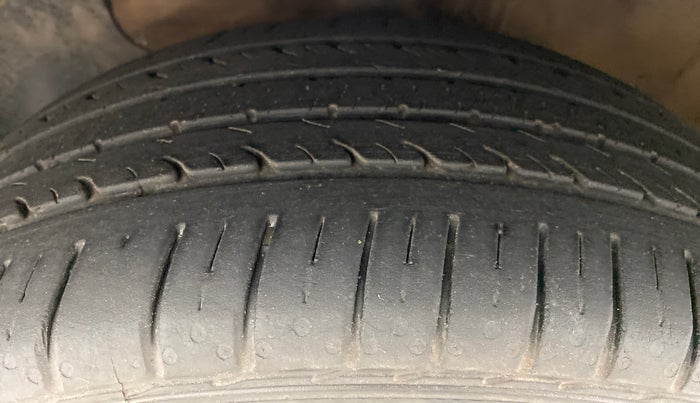 2020 Hyundai Elite i20 ASTA 1.2 (O), Petrol, Manual, 13,205 km, Left Front Tyre Tread