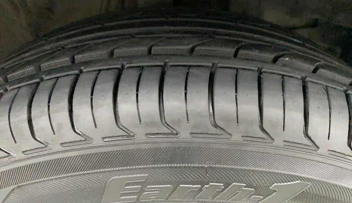 2016 Honda Jazz 1.2L I-VTEC V AT, Petrol, Automatic, 51,949 km, Right Front Tyre Tread